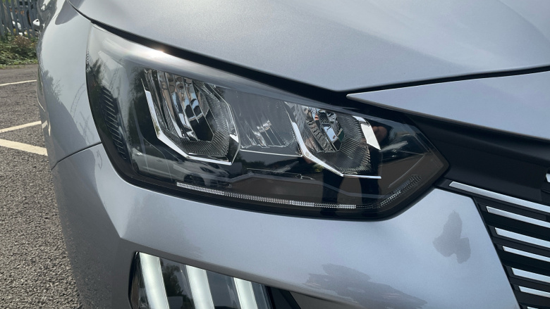 Peugeot 208 1.2 PureTech 100 Allure 5dr Petrol Hatchback